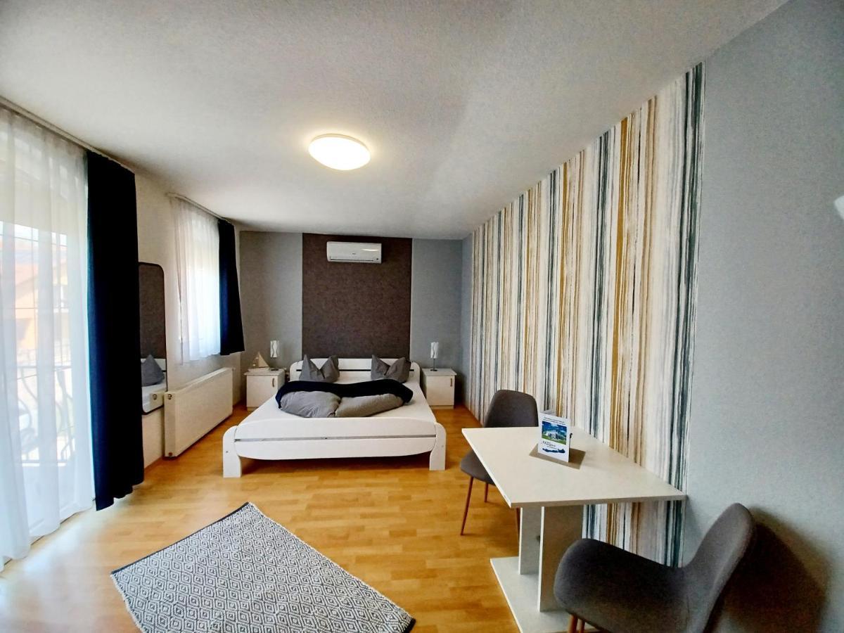 Bed and Breakfast Margret Haus Балатонфюред Екстер'єр фото